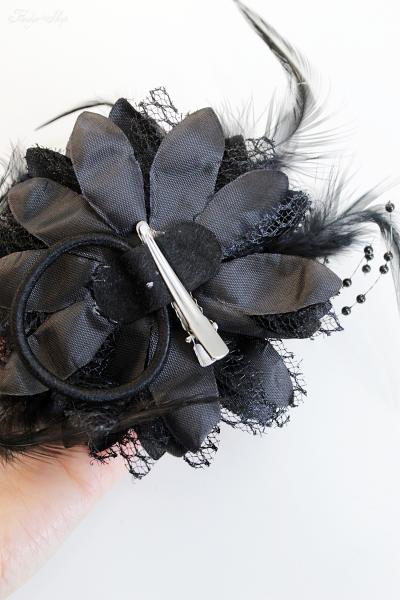 Gothic 3-in-1 Kopfschmuck / Brosche mit Blüte & Federn